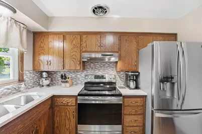 970 Redwood Drive, Apple Valley, MN 55124 - Photo 22