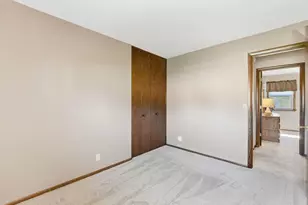 970 Redwood Dr, Apple Valley, MN 55124 - Photo 48