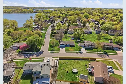 970 Redwood Drive, Apple Valley, MN 55124 - Photo 12