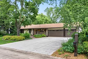 1120 Rockstone Ln, New Brighton, MN 55112 - Photo 4