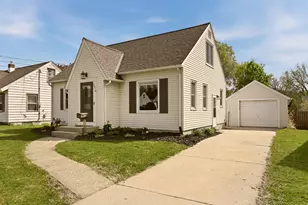 1016 7th Ave NW, Rochester, MN 55901 - Photo 2