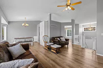 267 Bluestem Avenue, Shakopee, MN 55379 - Photo 10