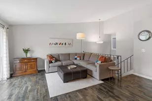 6304 Falcon Ct, Edina, MN 55436 - Photo 4