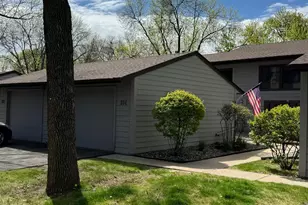 284 W Eagle Lake Dr, Maple Grove, MN 55369 - Photo 1