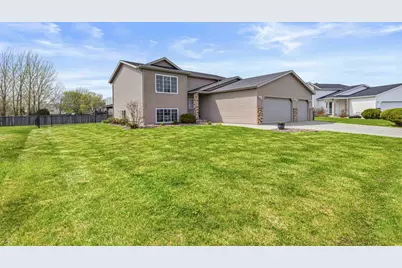 1911 35th Street Circle S, Moorhead, MN 56560 - Photo 1