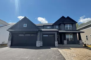 2660 Aspen Dr, Shakopee, MN 55379 - Photo 1