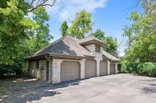 326 Ferndale Rd W, Wayzata, MN 55391 - Photo 100