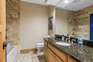 326 Ferndale Rd W, Wayzata, MN 55391 - Photo 76