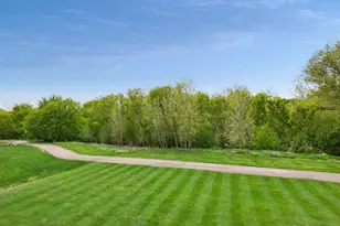 1531 Camden Ridge Dr, Chanhassen, MN 55317 - Photo 10