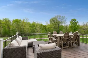 1531 Camden Ridge Dr, Chanhassen, MN 55317 - Photo 2