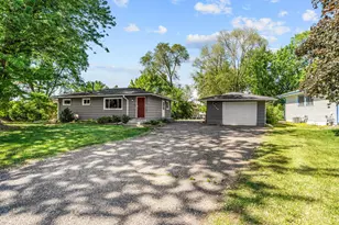 4346 Jasper Dr, Eagan, MN 55122 - Photo 2