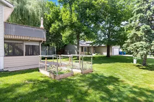 675 5th Ave E, Shakopee, MN 55379 - Photo 4