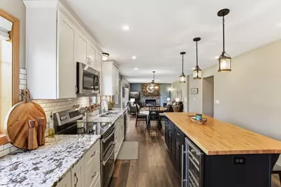 3851 Featherstone Circle, Woodbury, MN 55125 - Photo 10