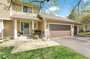3851 Featherstone Cir, Woodbury, MN 55125 - Photo 2