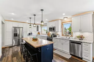 3851 Featherstone Cir, Woodbury, MN 55125 - Photo 6