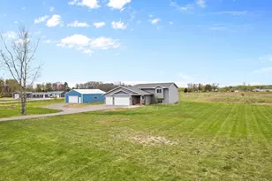 7711 Rolling Meadows Circle, Pine City, MN 55063 - Photo 8