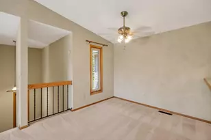 8773 Jasmine Ln, Eden Prairie, MN 55344 - Photo 14