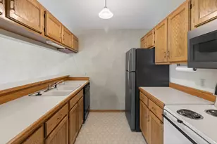 8773 Jasmine Ln, Eden Prairie, MN 55344 - Photo 18