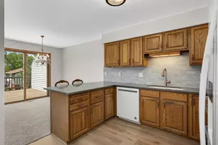 3956 Goodwin Ave N, Oakdale, MN 55128 - Photo 10