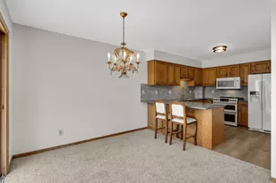 3956 Goodwin Ave N, Oakdale, MN 55128 - Photo 8