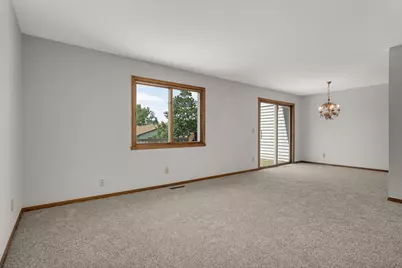 3956 Goodwin Avenue N, Oakdale, MN 55128 - Photo 6