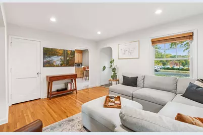 3040 Hampshire Avenue S, Saint Louis Park, MN 55426 - Photo 6