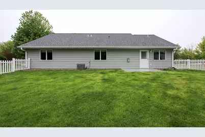 1367 Heritage Avenue NW, Hutchinson, MN 55350 - Photo 4