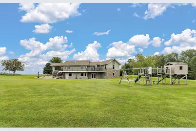 2312 Becker Trail, Faribault, MN 55021 - Photo 10