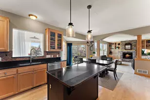 11470 Halstead Trail, Woodbury, MN 55129 - Photo 18