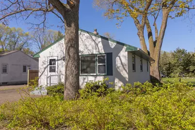 105 Warner Avenue S, Willernie, MN 55090 - Photo 2