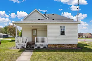 300 E State St, Belle Plaine, MN 56011 - Photo 28