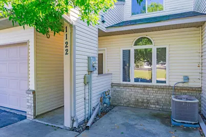 112X Crystal Place W, Chaska, MN 55318 - Photo 6