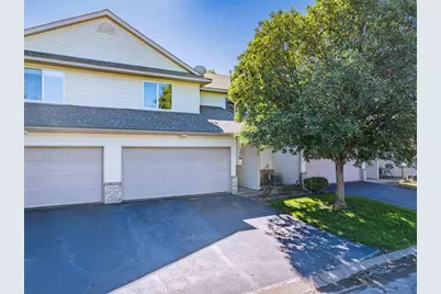 112X Crystal Place W, Chaska, MN 55318 - Photo 2