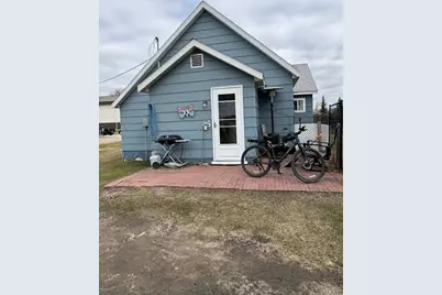 204 5th Street E, Lancaster, MN 56735 - Photo 2