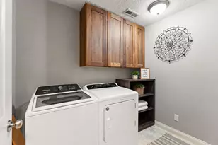 9289 Summerlin Ct, Woodbury, MN 55129 - Photo 32