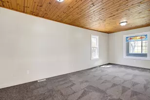 816 N Summit St, Spooner, WI 54801 - Photo 12