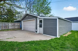 816 N Summit St, Spooner, WI 54801 - Photo 36