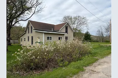 359 Hill Street E, Hammond, MN 55991 - Photo 6