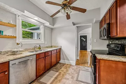 1218 Queen Avenue N, Minneapolis, MN 55411 - Photo 14