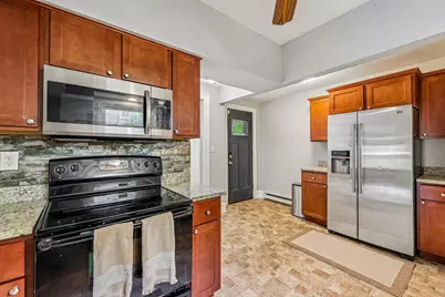 1218 Queen Avenue N, Minneapolis, MN 55411 - Photo 18
