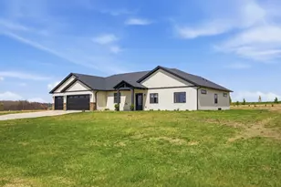 15189 Hill View Ln, Audubon, MN 56511 - Photo 2
