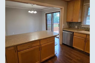 6255 Zealand Avenue N, Brooklyn Park, MN 55428 - Photo 10