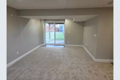 6255 Zealand Avenue N, Brooklyn Park, MN 55428 - Photo 18