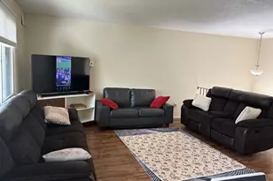 653 E 143rd St, Burnsville, MN 55337 - Photo 2