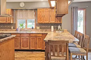 307 Marion St, Milroy, MN 56263 - Photo 8