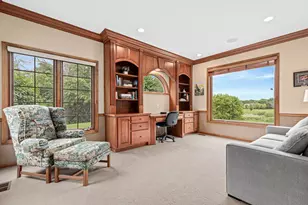 6105 Wood Hill Ln, Independence, MN 55359 - Photo 4