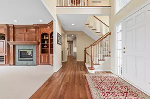 6105 Wood Hill Ln, Independence, MN 55359 - Photo 2