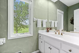 6105 Wood Hill Ln, Independence, MN 55359 - Photo 14