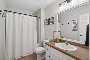 19492 Prairieview Dr, Rogers, MN 55374 - Photo 16