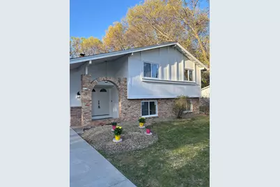 2848 Ardan Avenue, Mounds View, MN 55112 - Photo 2